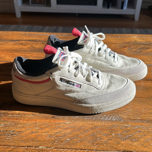 Reebok shoes - Picture 2 of 5